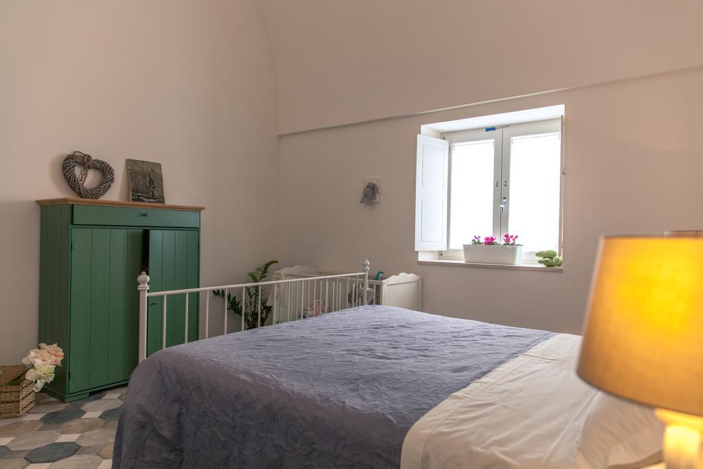 Marinella Suite Home Locorotondo Exterior photo