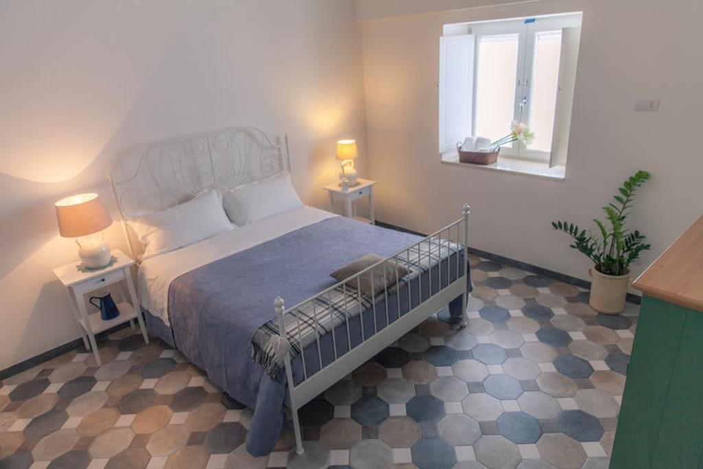 Marinella Suite Home Locorotondo Exterior photo
